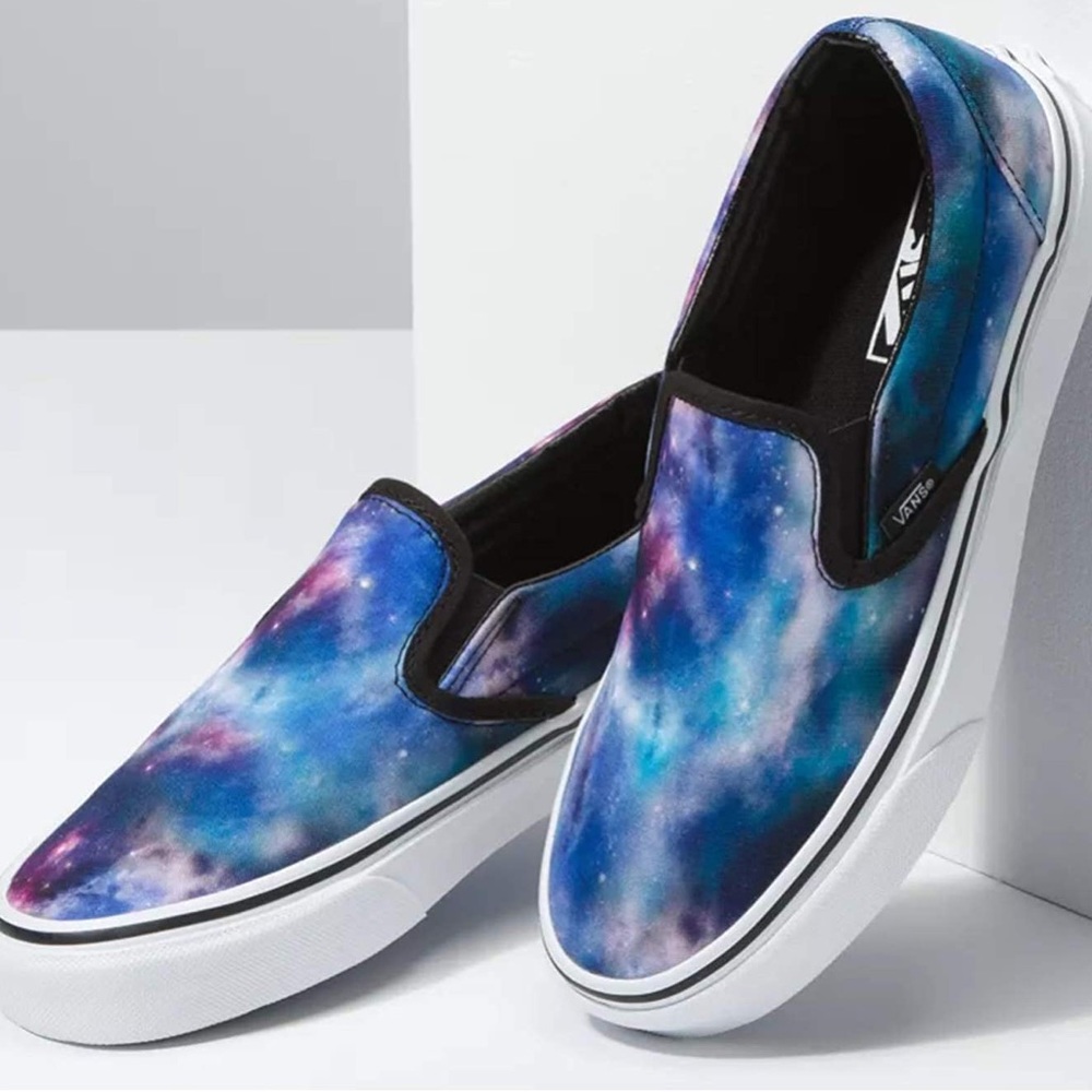 VANS Women’s NIB Classic Slip On Shoes Galaxy Blue - Picture 1 of 10